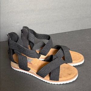 Skechers Desert Night sandal, Black, Size: 7W, 
Women Sandals Like NEW